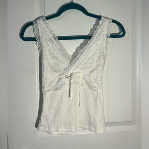 White lace tank size small